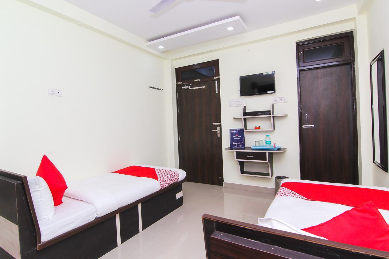 Oyo 12446 Shree Sai Guest House Prayagraj Exterior foto