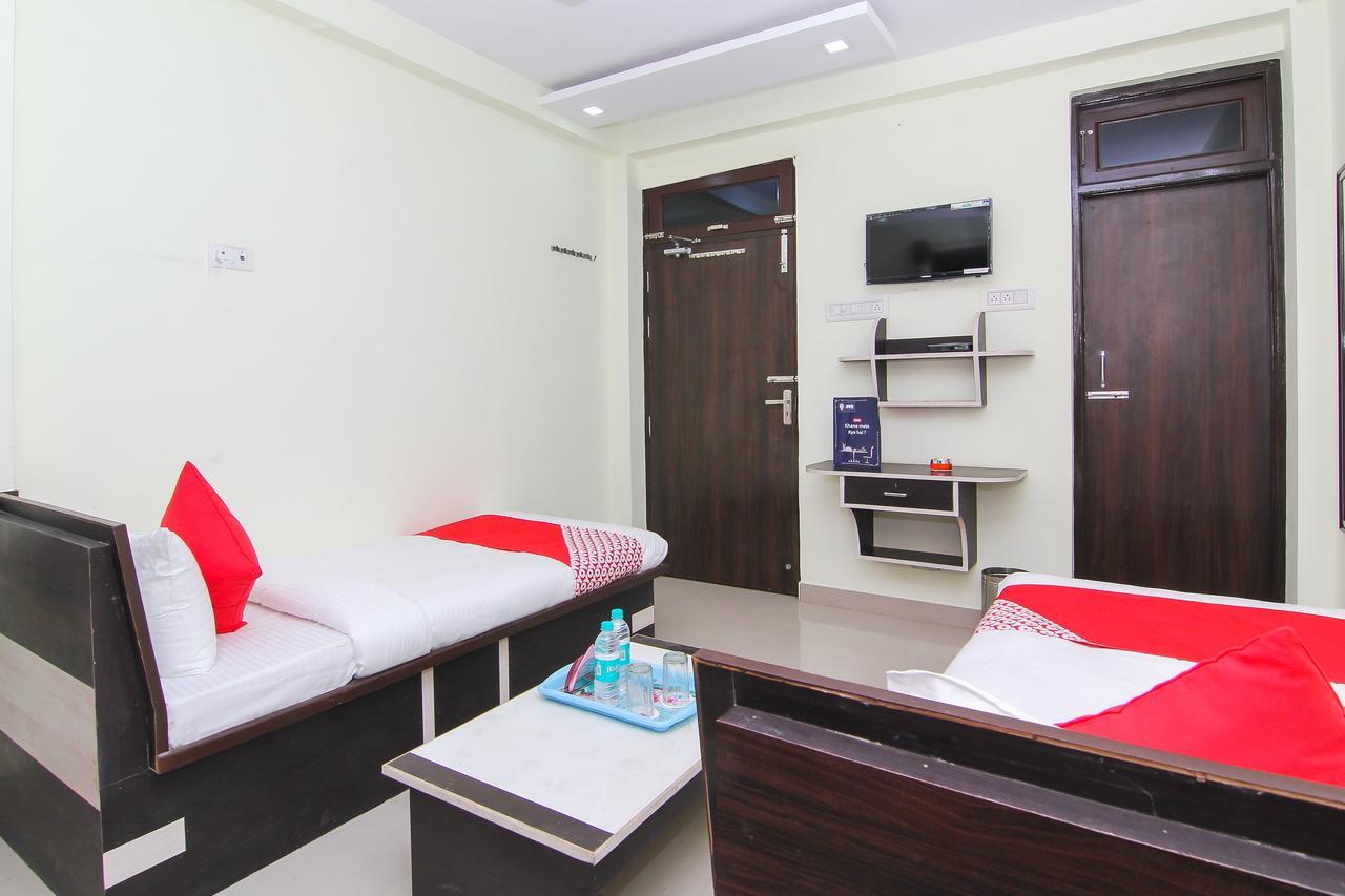 Oyo 12446 Shree Sai Guest House Prayagraj Exterior foto